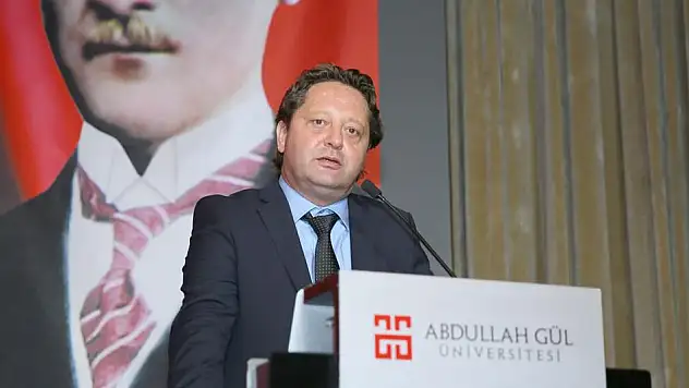 AGÜ'DE 15 TEMMUZ DEMOKRASİ VE MİLLİ BİRLİK GÜNÜ PROGRAMI