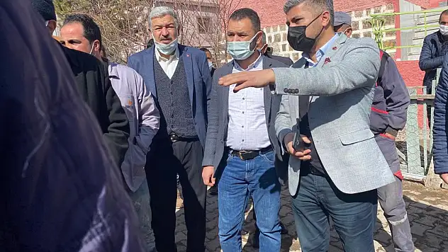AK PARTİ İL BAŞKANLIĞI VE TARIM İL MÜDÜRLÜĞÜ HAYVANLARI TELEF OLAN BESİCİ İÇİN GİRİŞİMLERDE BULUNDU