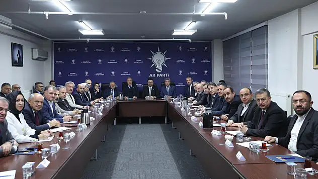 AK Parti Kayseri'de değerlendirme ve istişare toplantısı yapıldı