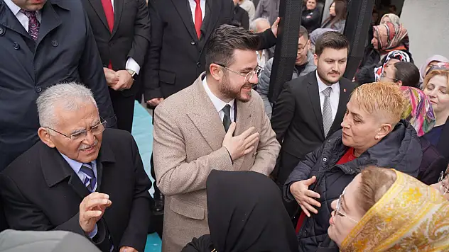 AK Parti Kayseri Teşkilatı bayramlaştı