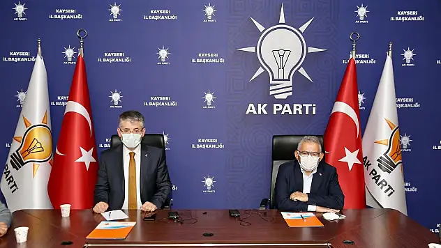 AK PARTİ TEŞKİLATI BAYRAMLAŞMA PROGRAMINDA BULUŞTU