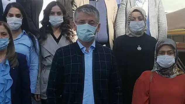 AK PARTİ'DE ÇOPUROĞLU'NDAN YENİ YÖNETİM İLE İLK FOTOĞRAF