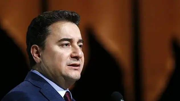 AK PARTİ'DEN BABACAN'IN ELEŞTİRİLERİNE YANIT GELDİ