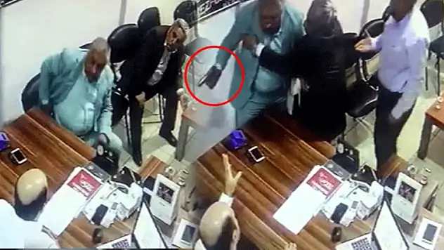 AK Partili Başkan, AK Partili Başkana Silah Çekti