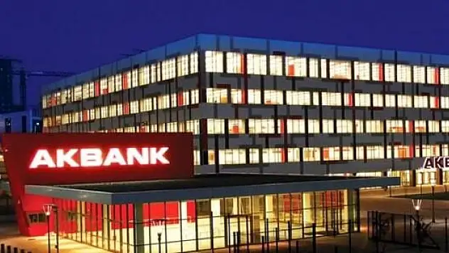 AKBANK'TAN MİLYONLARCA MÜŞTERİNİN BEKLEDİĞİ AÇIKLAMA GELDİ
