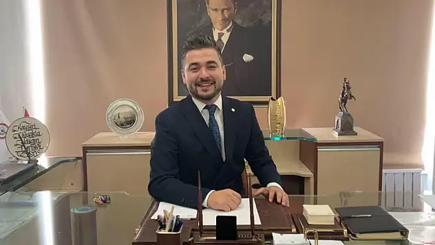 AKIN: 'ECZACI VE ECZACI TEKNİSYENLERİNİN SORUNLARINI GEREKLİ YERLERE İLETTİK'