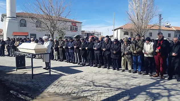 Almanya'da hayatını kaybeden Kıbrıs gazisi Kayseri'de son yolculuğuna uğurlandı