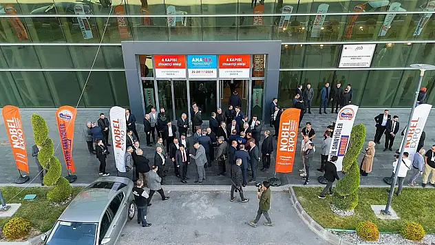 ANADOLU'NUN AYNI ÇATI ALTINDA DÜZENLENEN İKİ BÜYÜK FUARINA BÜYÜK İLGİ