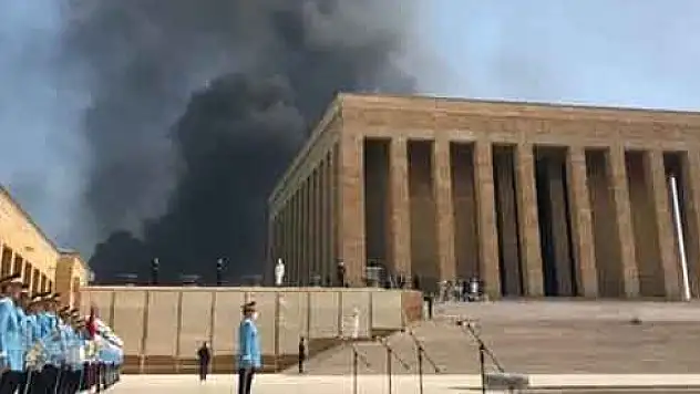 ANKARA'DA YANGIN: DUMANLAR ANITKABİR'E ULAŞTI