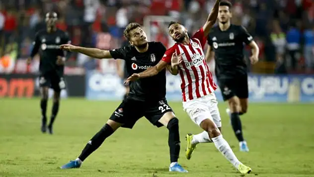 ANTALYASPOR'DA ÇOK SAYIDA KİŞİNİN KORONAVİRÜS TESTİ POZİTİF ÇIKTI!