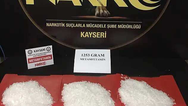 ARACIN STEPNESİNDEN UYUŞTURUCU ÇIKTI