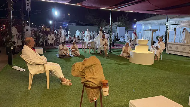 Arafat'ta 2 milyon Müslüman hacı oldu