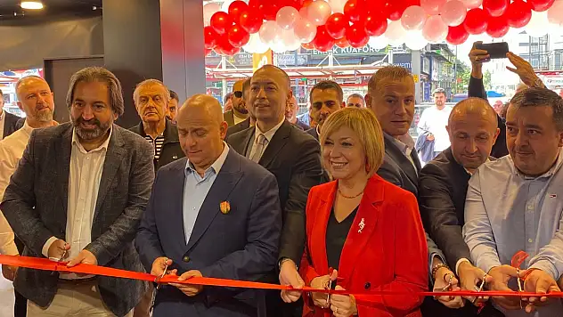 Arçelik, Düvenönü'nde yeni mağazasını açtı