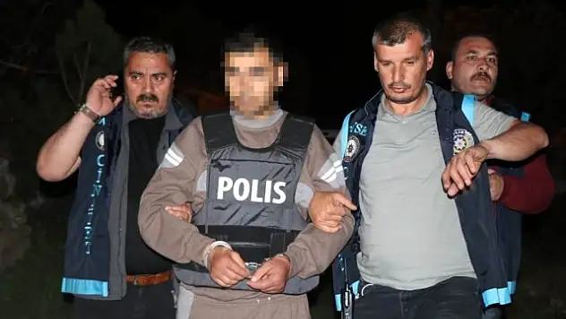 Arkadaşını 43 Bıçak Darbesiyle Öldürüp 'Hırsız Yaptı' Dedi!