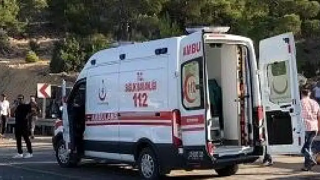 ASKERLERİ TAŞIYAN OTOBÜS DEVRİLDİ: 5 ASKER ŞEHİT,10 ASKER YARALI