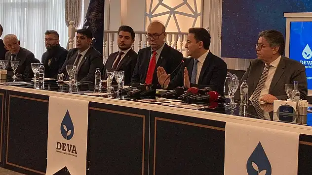 BABACAN: 'BU KRİZ EL YAPIMI BİR KRİZDİR'