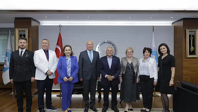 Bağımlılık Zirvesi yoğun katılımla yapıldı