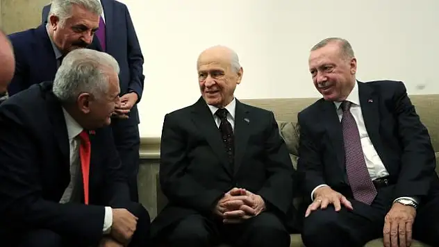 BAHÇELİ, SAĞLIK DURUMUYLA İLGİLİ İDDİALARA YANIT VERDİ