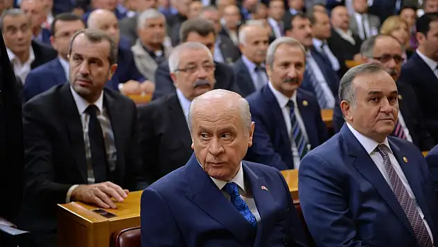 Bahçeli'den MHP'li 5 milletvekiline referandum yanıtı