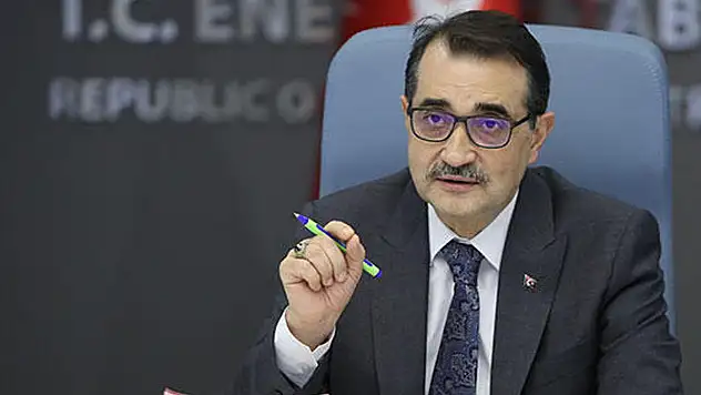 BAKAN DÖNMEZ: İLK DOĞALGAZ DEPOLAMA VE SIVILAŞTIRMA GEMİSİ TÜRKİYE'DE