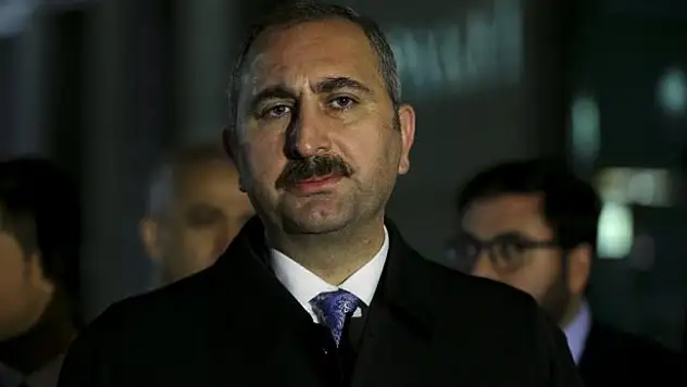 Bakan Gül'den, 'Gülen Mısır'a Kaçacak' İddiasına Yanıt Verdi