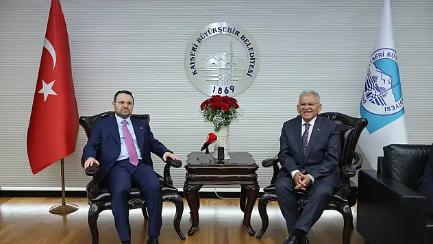 Bakan Gürlek'ten Kayseri'ye tam not