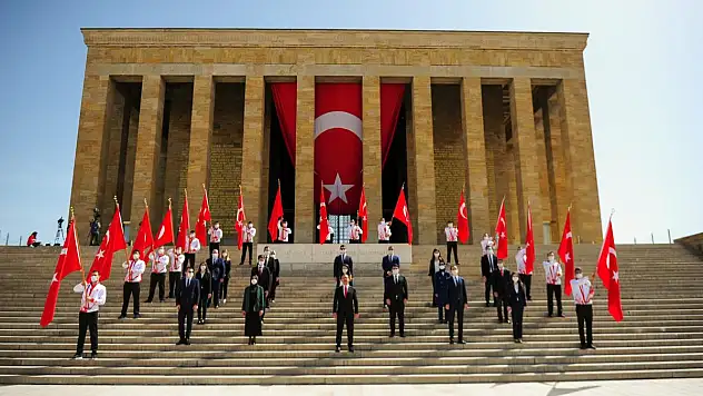 BAKAN KASAPOĞLU ANITKABİR'DE