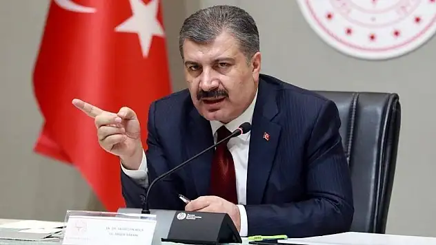 BAKAN KOCA'DAN BİONTECH UYARISI: 6 SAAT İÇİNDE KULLANILMAYAN AŞILAR İSRAF OLUYOR