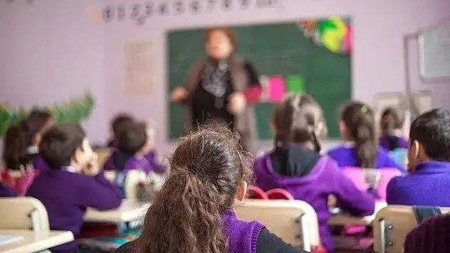 Bakan Tekin, okullardaki yeni güvenlik önlemlerini açıkladı