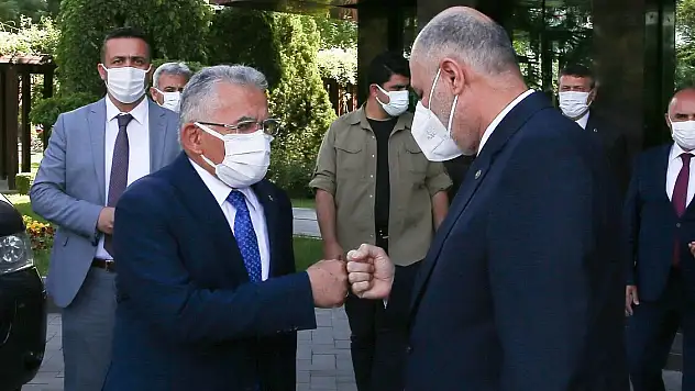 BAKAN YARDIMCISI KAVAKLIOĞLU'NDAN BAŞKAN BÜYÜKKILIÇ'A ZİYARET