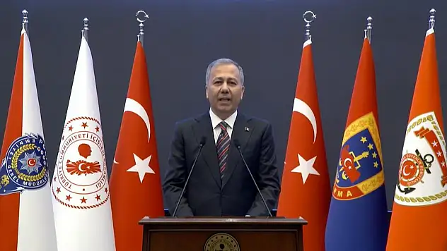 BAKAN YERLİKAYA DUYURDU: TRAFİK KANUNU DEĞİŞİYOR!
