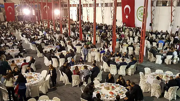 BAŞKAN AKAY, BİZ ÇİFTÇİNİN HİZMETKARI OLMAYA TALİP OLDUK