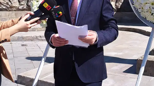 BAŞKAN AKIN DÜNYA ECZACILIK GÜNÜNÜ KUTLADI