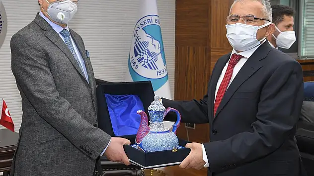 BAŞKAN BÜYÜKKILIÇ, AFGAN BAKAN VE HEYETİNİ AĞIRLADI