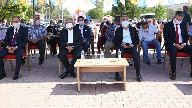 BAŞKAN BÜYÜKKILIÇ, AK PARTİ FELAHİYE İLÇE KONGRESİ'NE KATILDI