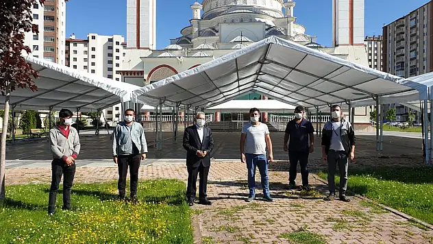 BAŞKAN BÜYÜKKILIÇ, CUMA NAMAZI KILINACAK CAMİLERİ İNCELEDİ