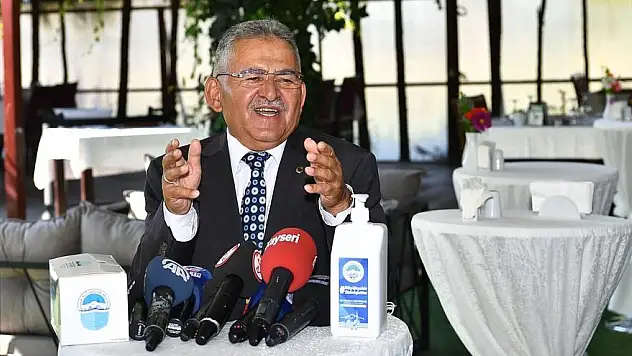 BAŞKAN BÜYÜKKILIÇ HİJYEN SERTİFİKA TÖRENİNE KATILDI