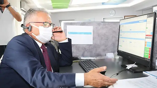 BAŞKAN BÜYÜKKILIÇ, KASKİ 185 ÇAĞRI MERKEZİ'NDE TALEPLERİ DİNLEDİ