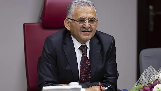 BAŞKAN BÜYÜKKILIÇ, 'MEVLİD KANDİLİ GÜNÜ,DÜNYANIN AYDINLANDIĞI GÜN'
