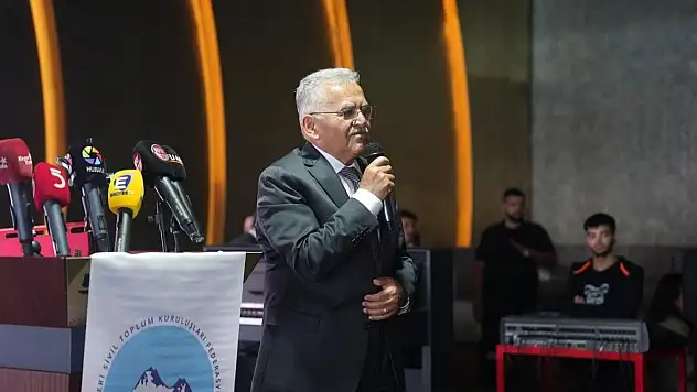 Başkan Büyükkılıç'tan 8. Kayserililer Zirvesi'nde birlik, beraberlik ve dayanışma vurgusu