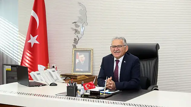 Başkan Büyükkılıç'tan yeni bakanlara tebrik mesajı