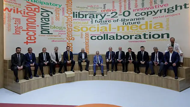 Başkan Büyükkılıç, yenilenen Kadir Has Merkez Kütüphanesi'nin açılışını yaptı