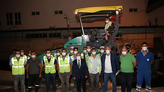 BAŞKAN BÜYÜKKILIÇ'IN GECE MESAİSİ
