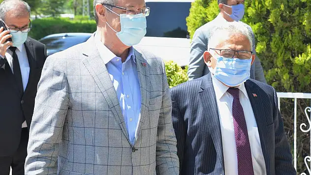 BAŞKAN BÜYÜKKILIÇ'TAN BAŞKAN AKAY'A ZİYARET