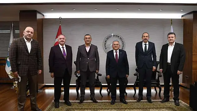 BAŞKAN BÜYÜKKILIÇ'TAN OSB'DEKİ BUZLARI ERİTME ÇABASI