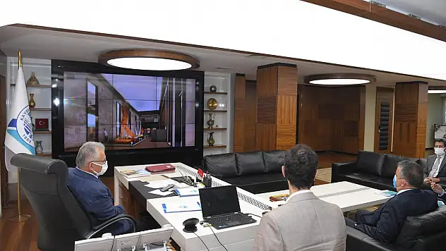 BAŞKAN BÜYÜKKILIÇ'TAN 'TEKNİK' ZİRVE