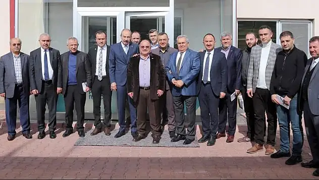 BAŞKAN BÜYÜKSİMİTCİ: 'PLASTİK SEKTÖRÜNÜN ÖNÜ AÇIK'