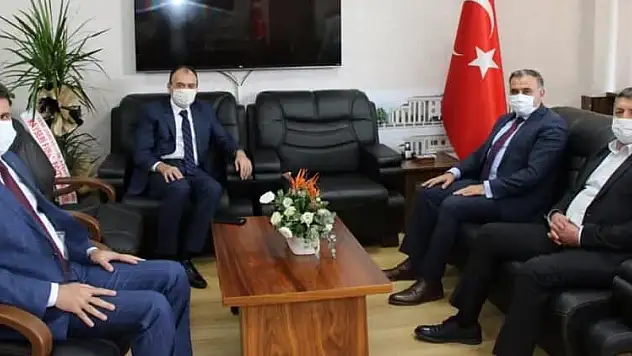 BAŞKAN CABBAR: 'E-SINAV SALONU DEVELİMİZE HAYIRLI OLSUN'