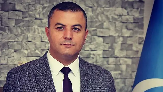 BAŞKAN ÇELİK '10 OCAK ÇALIŞAN GAZETECİLER GÜNÜ'NÜ KUTLADI