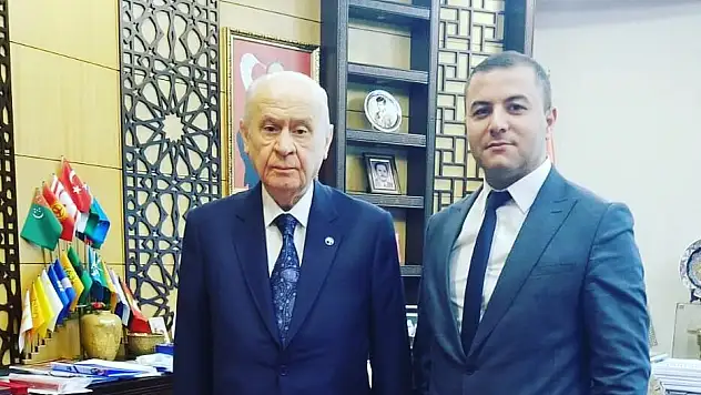 BAŞKAN ÇELİK'TEN ÖZER'E SERT YANIT: 'AKLINCA AYAR VERMEYE ÇALIŞMIŞ!'